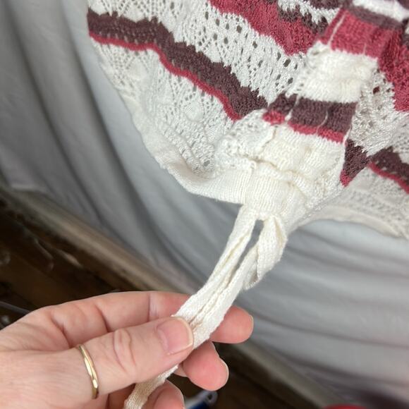 NWT Torrid Open Stitch Pullover V-Neck Cinched Front Sweater size 2/2X - Picture 5 of 8